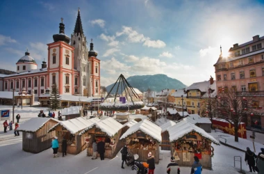 Mariazell kegytemplom és adventi vásár