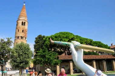 thumb-caorle-adriai-kaland-a-szines-hazak-varosaban-1708631780321134146816.webp