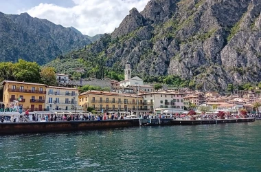 thumb-garda-to-vilaga-ritalia-modra-1096176607339619895.webp