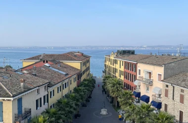 thumb-garda-to-vilaga-ritalia-modra-10961766073423883486.webp