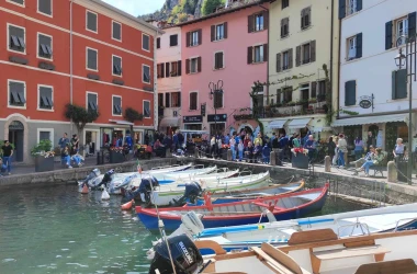 thumb-garda-to-vilaga-ritalia-modra-10961766073430970220.webp