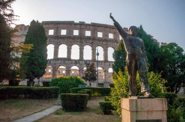 thumb-pula-isztria-romaja-es-tengerparti-furdozes-medulinban-1708641780323037401927.webp